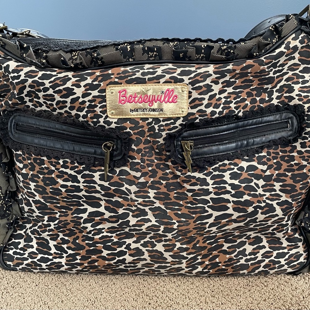 Betsy Johnson Large Weekender Bag - Black w. animal print
